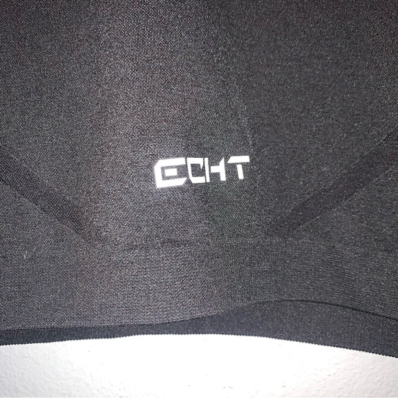 ECHT Arise Ghere Ombre Long Sleeve Athletic Crop Top - Picture 3 of 5